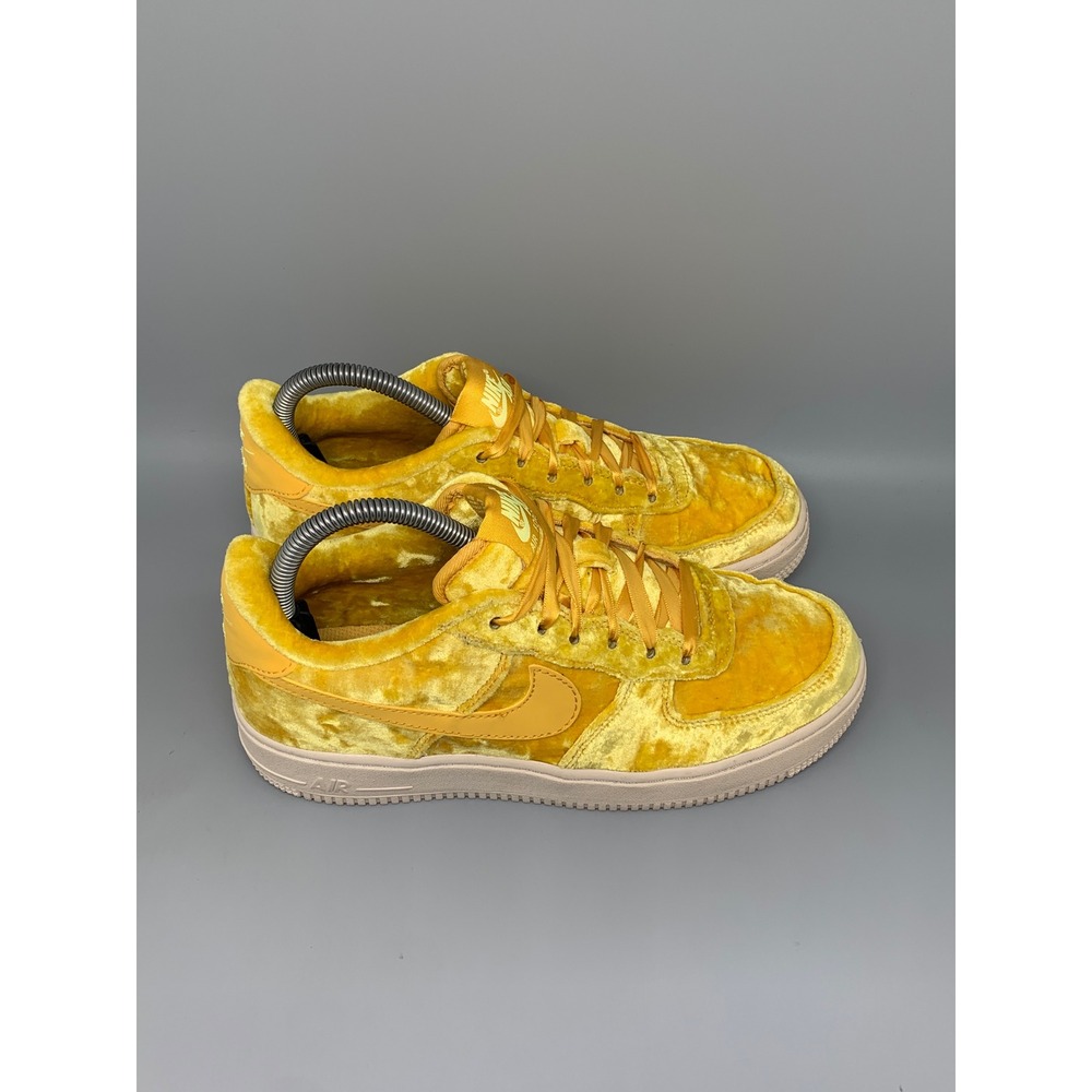Nike Air Force 1 Low Velvet Yellow Ochre Shoes 849345-601 Men's Sz 4.5 Women‎ 6